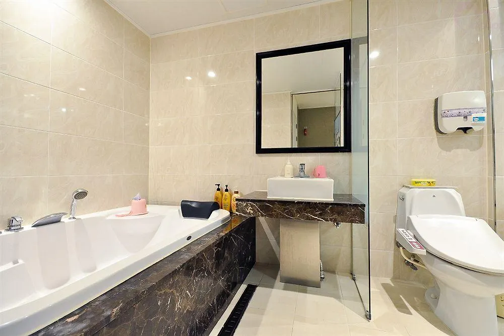 Mk Motel Busan 2*,  Güney Kore